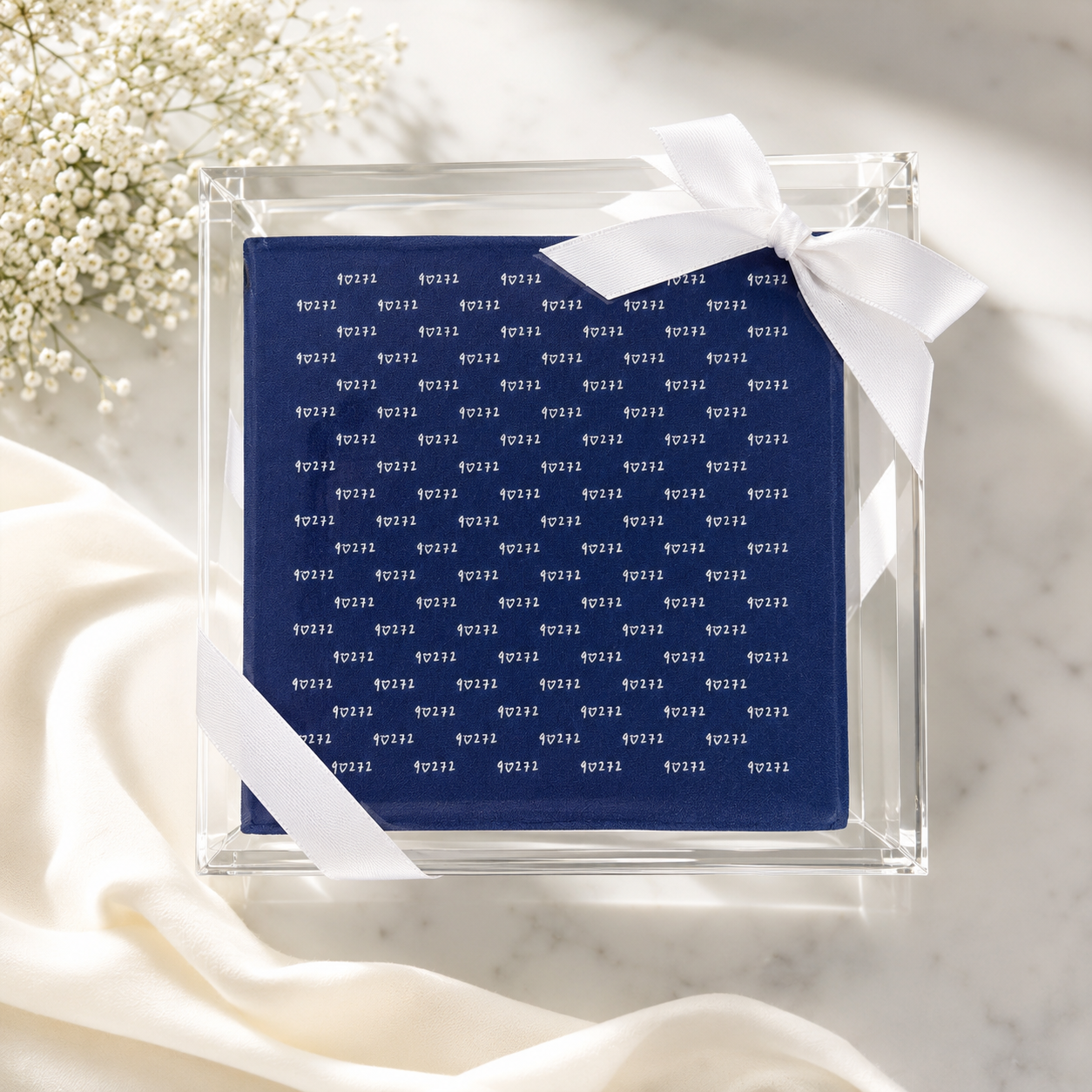 Signature 90272 Cocktail Napkins in Acrylic Tray - BLUE