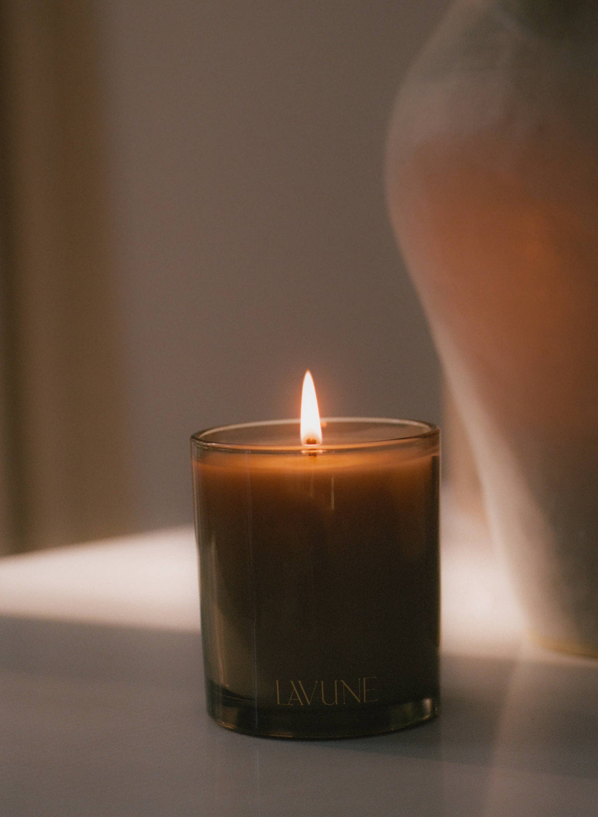 N˚09 Santal Candle | Luxurious Sandalwood &amp; Cedarwood