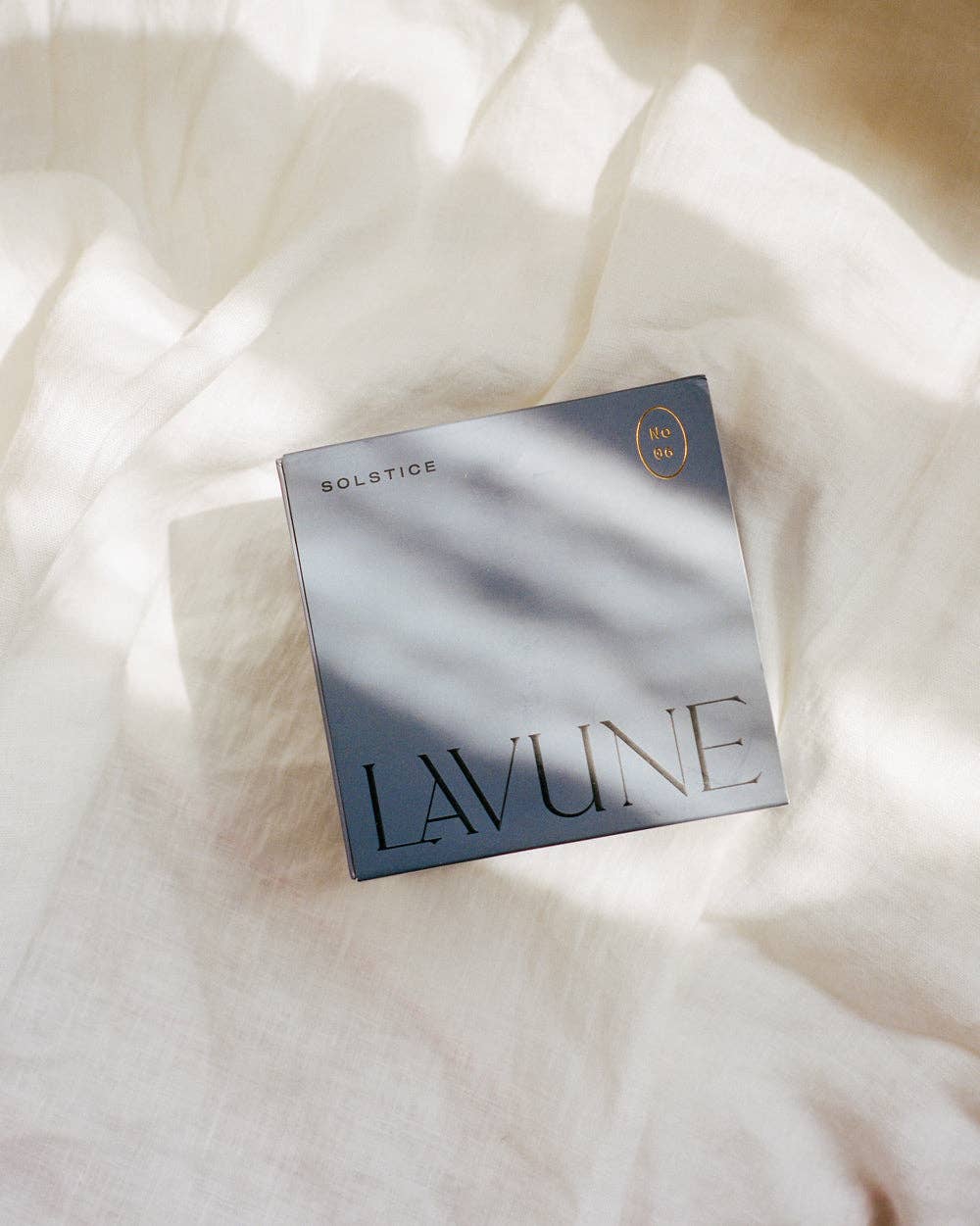 N˚06 Solstice Candle | Warm Heliotrope &amp; Cedarwood