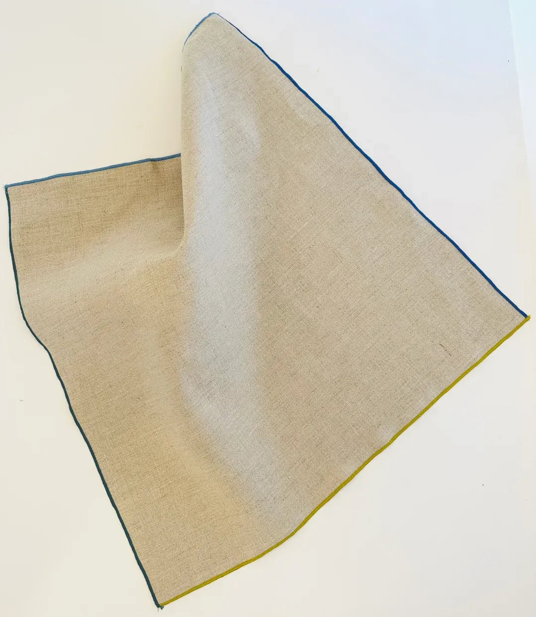 Set of 4 Napkins, Natural Linen (Green/Blue hem) - Tisch New York