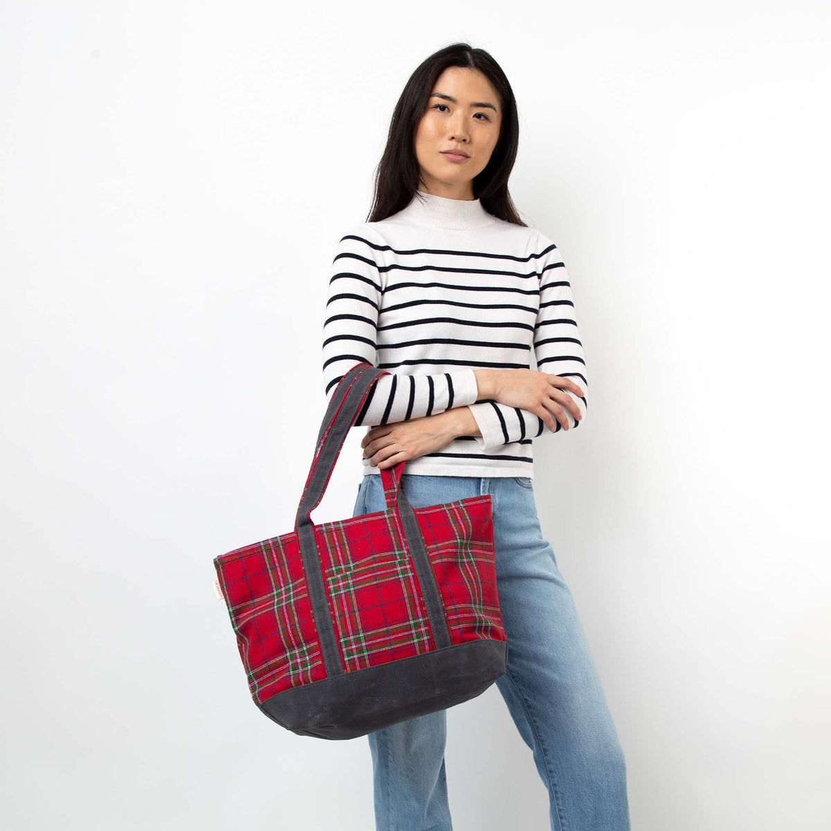 Plaid with Slate Waxed Trim Medium Tote - Red